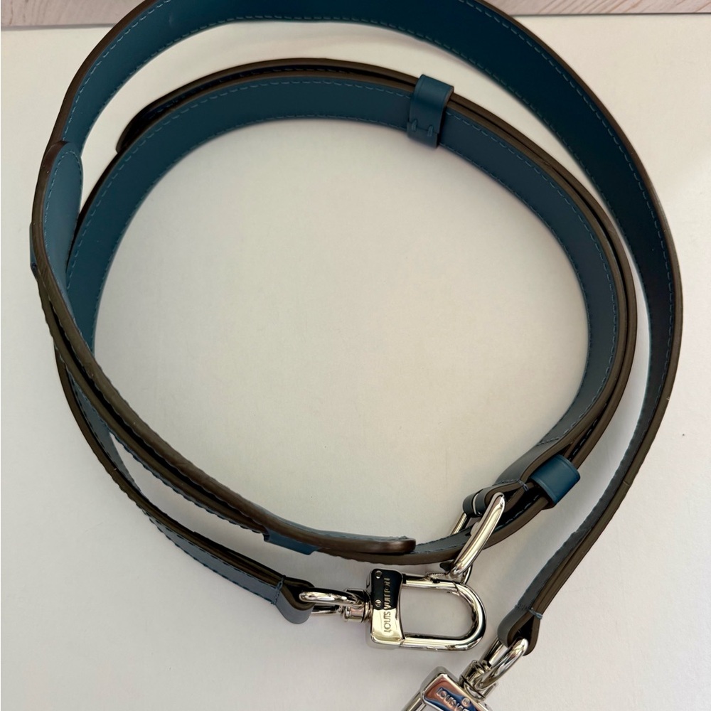 Louis Vuitton Blue Leather Adjustable Shoulder crossbody bandouliere Strap LV